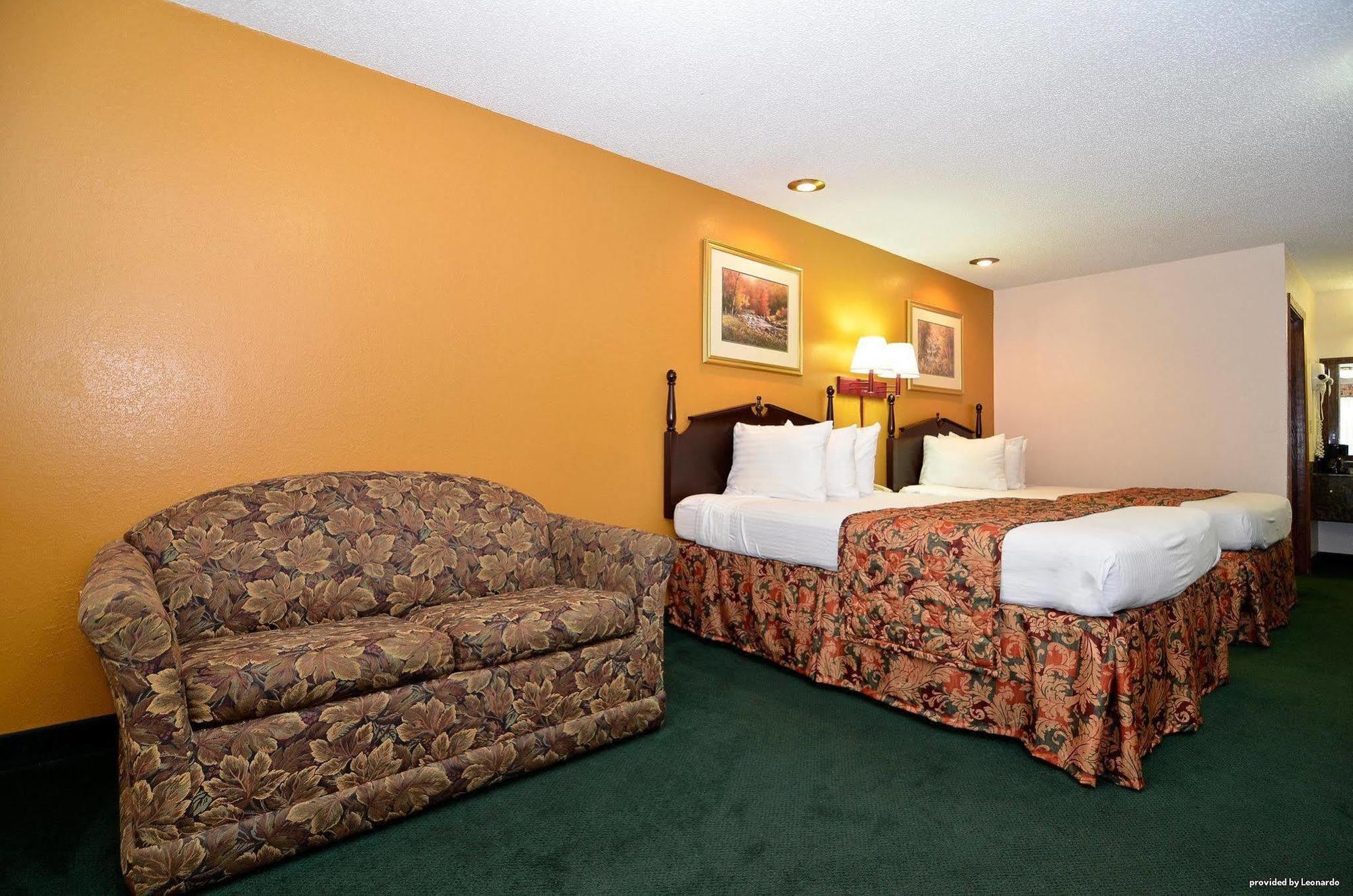 Red Roof Inn & Suites Jackson - Richland Exterior foto